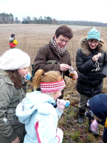 2009 01 18 Gr nkohlwanderung zum Modellflugplatz Lachendorf  Fotos und Essen bei Thalau012